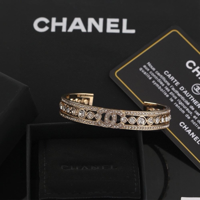 Ch**el bracelets